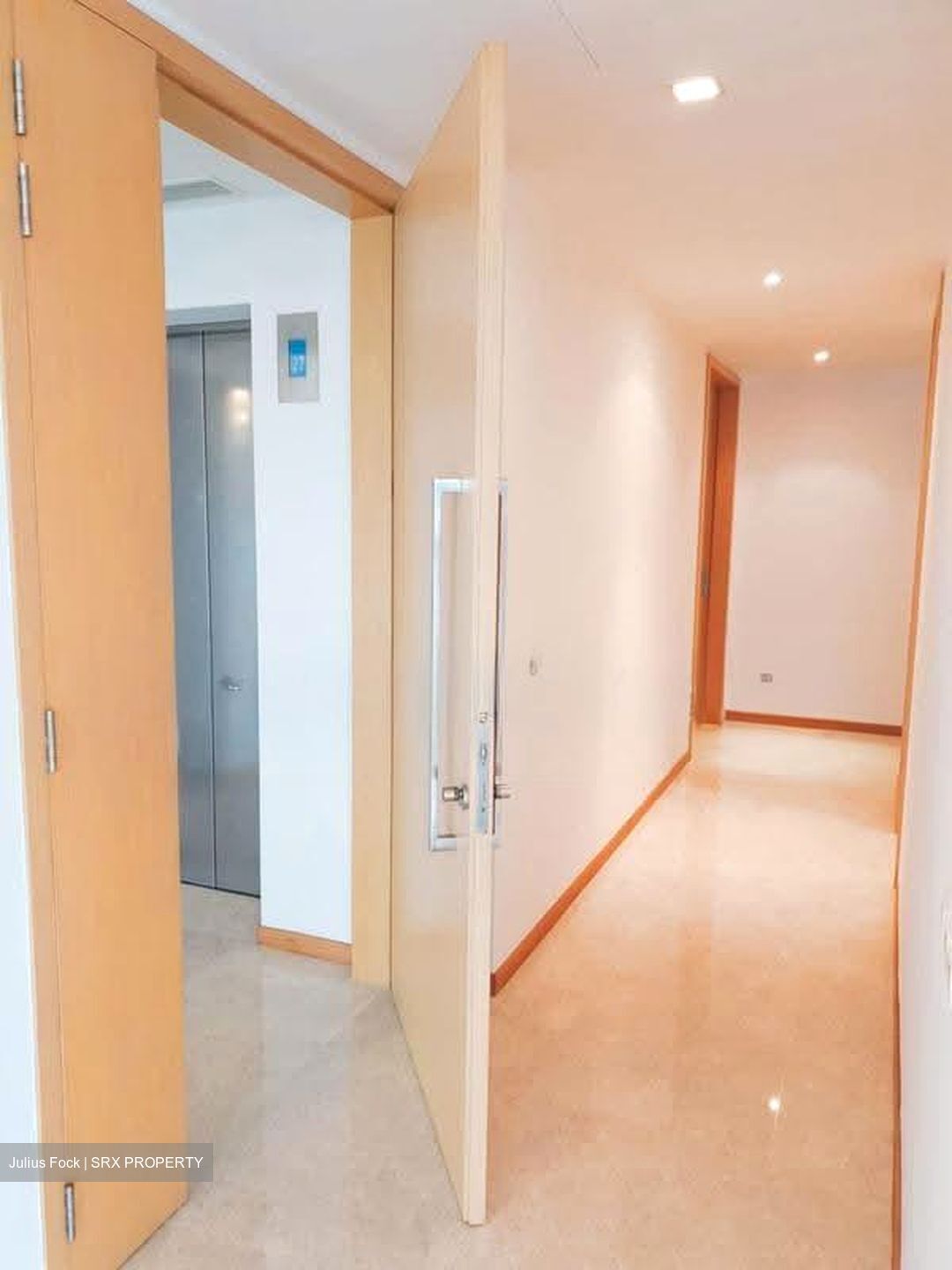 Marina Bay Residences (D1), Condominium #616602021